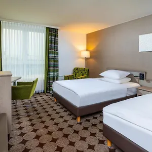 Moevenpick Airport Отель