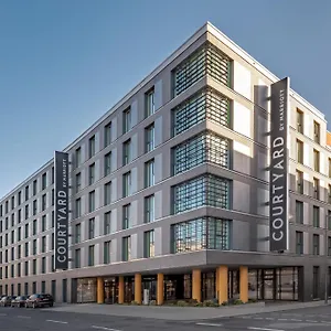 Courtyard By Marriott Отель