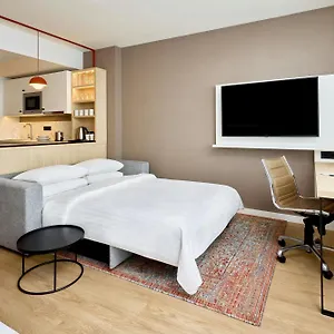 By Marriott **** Munich