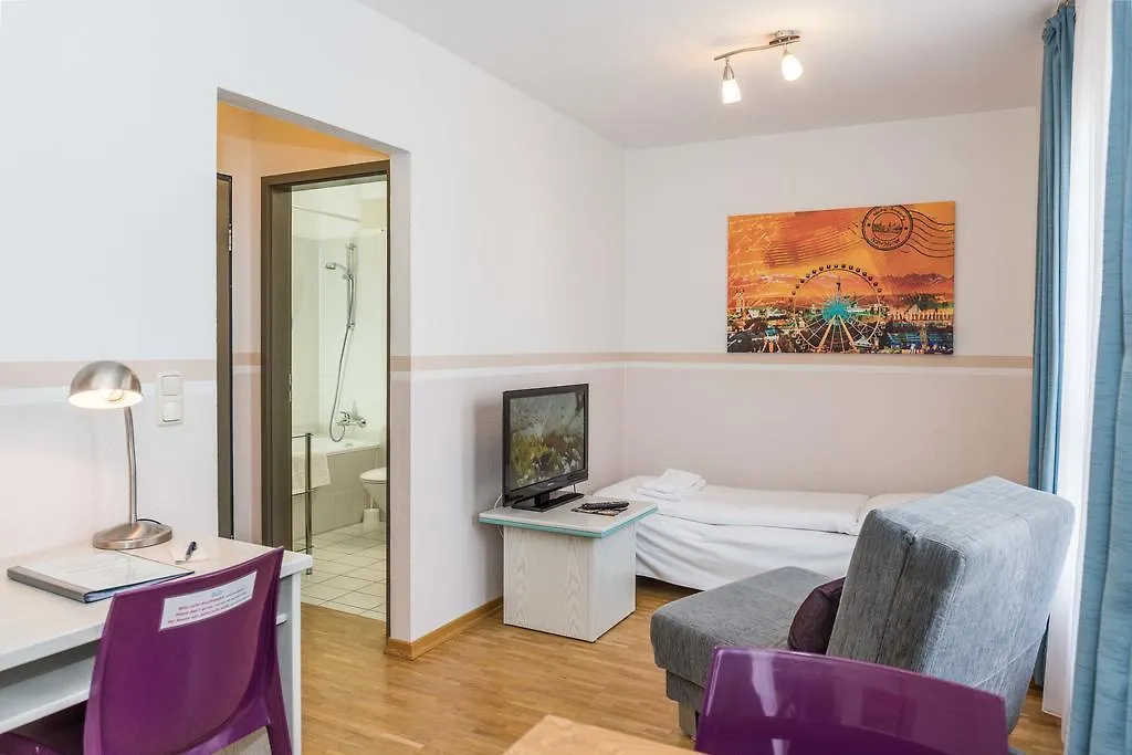 Hotel Amenity Munich 3*,