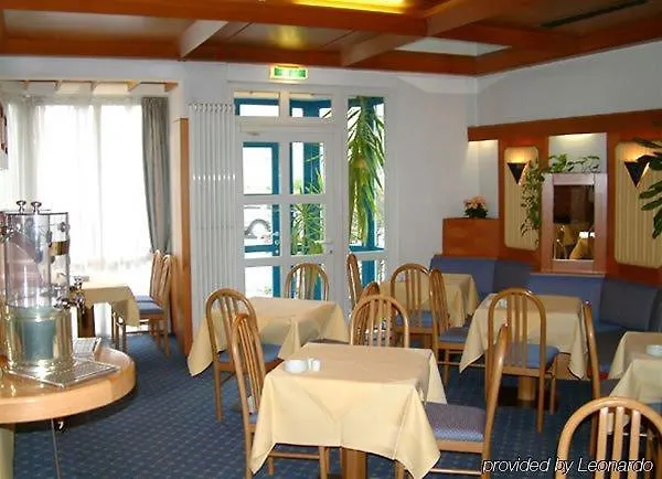 Hotel Amenity Munich 3*,